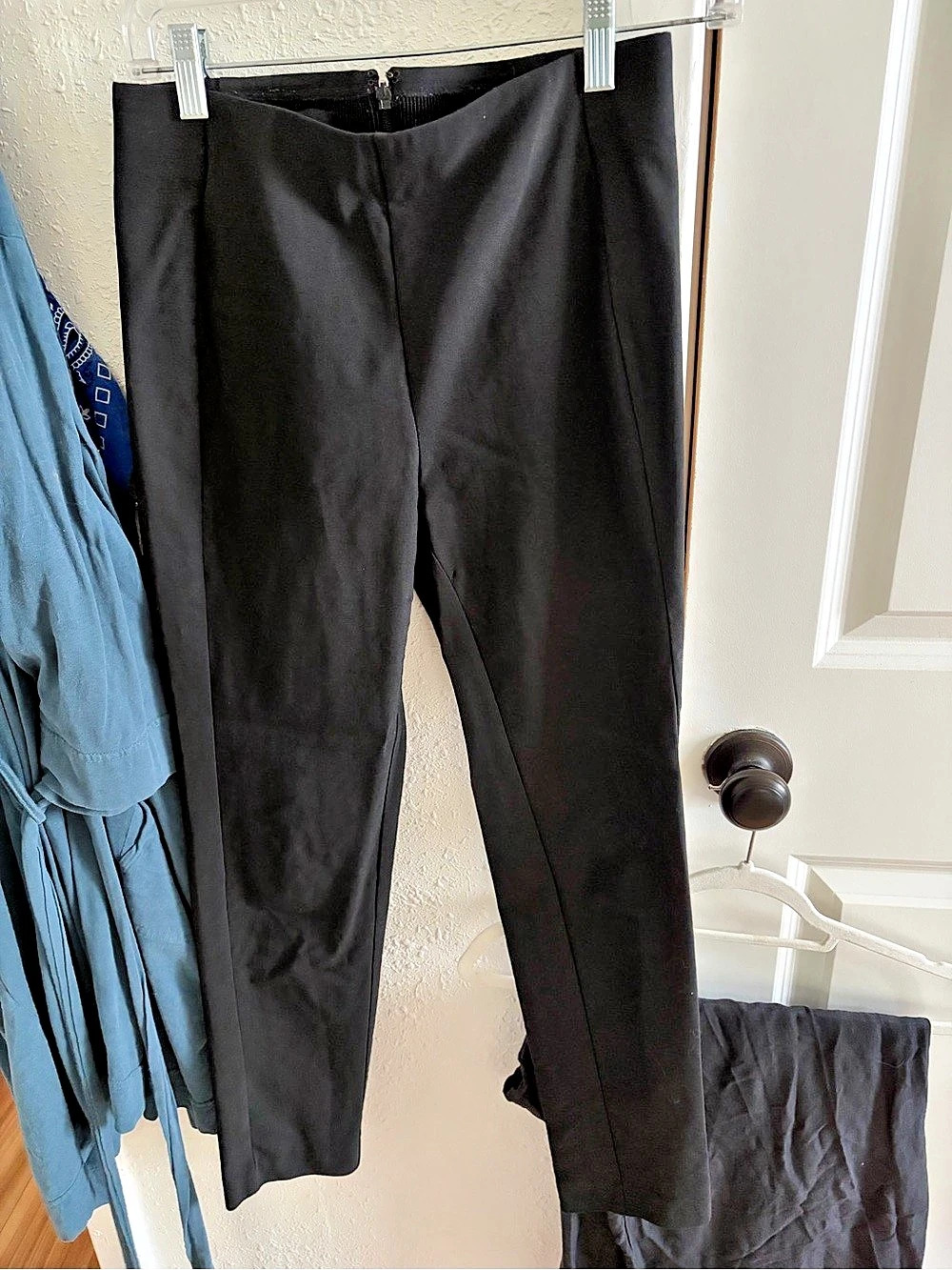 BRASS Skinny Pants in Black Size X-Small